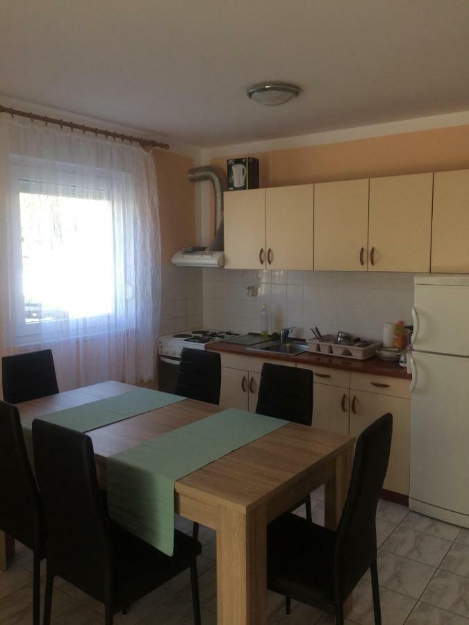 Obiteljski Apartman Filip U Blizini Plaze Za Djecu Palit Extérieur photo